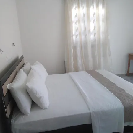 καταπράσινο περιβάλλον Villa Vigglatouri